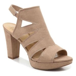 NWOT  ETTA PLATFORM SANDAL